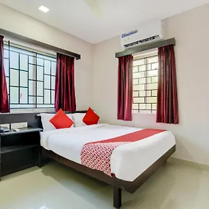 oyo-73858-saligram-residency.kerala-hotels.net/